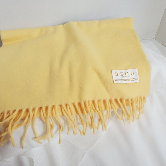 Sharp dressed man or woman scarf-lambswool/angora - Picture 3 of 3